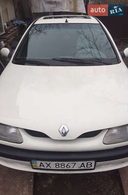 Ліфтбек Renault Laguna 1994 в 