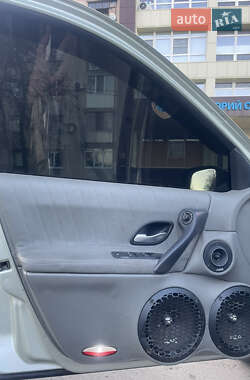 Ліфтбек Renault Laguna 2005 в 
