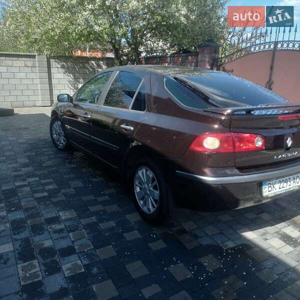 Лифтбек Renault Laguna 2006 в Ровно