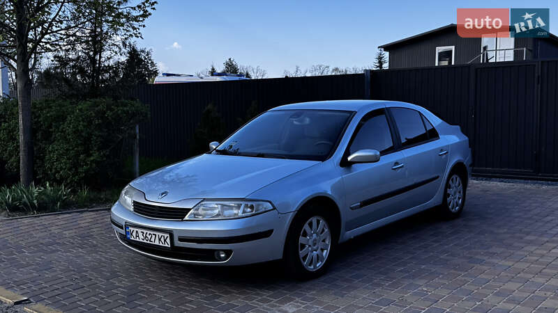 Лифтбек Renault Laguna 2003 в 