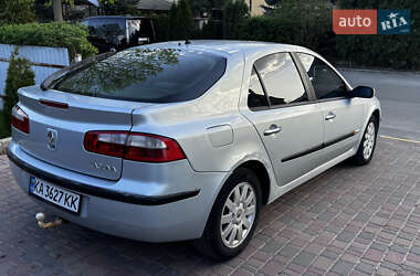Лифтбек Renault Laguna 2003 в 