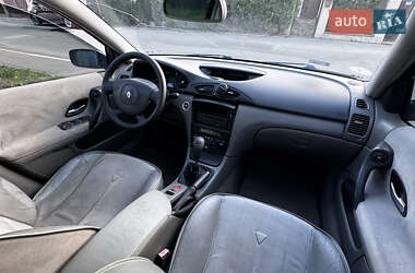 Лифтбек Renault Laguna 2003 в 