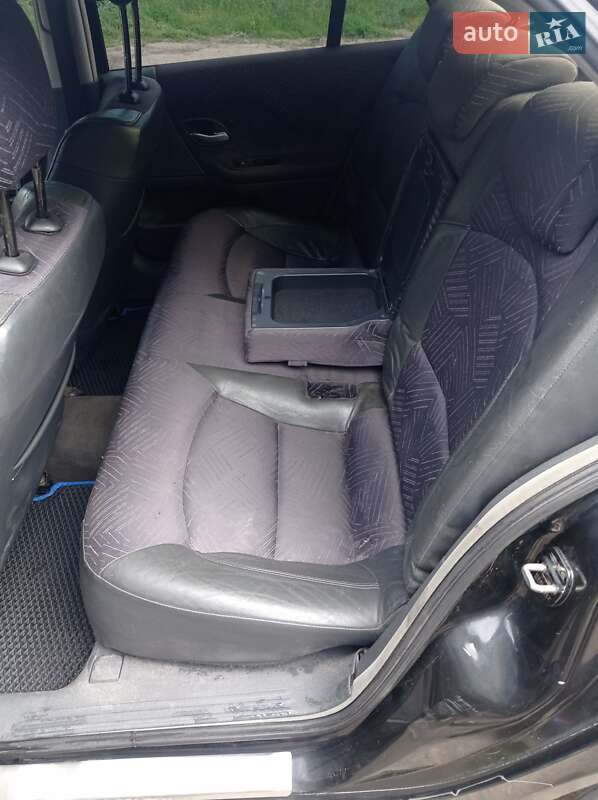 Лифтбек Renault Laguna 2003 в Запорожье фото 5 Лифтбек Renault Laguna 2003 в Запорожье