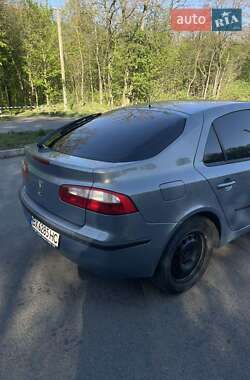 Лифтбек Renault Laguna 2003 в 