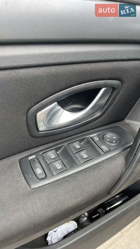 Универсал Renault Laguna 2009 в Смеле