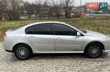 Лифтбек Renault Laguna 2007 в 