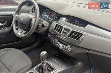 Лифтбек Renault Laguna 2010 в 