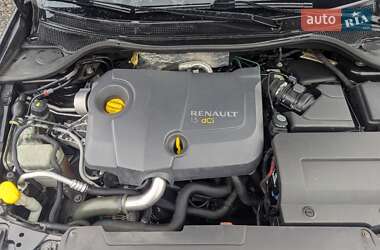 Лифтбек Renault Laguna 2010 в 