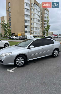 Ліфтбек Renault Laguna 2008 в 