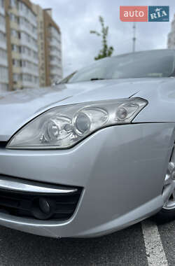 Ліфтбек Renault Laguna 2008 в 