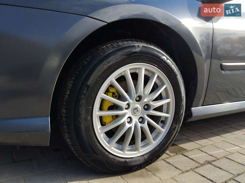 Универсал Renault Laguna 2012 в Ивано-Франковске