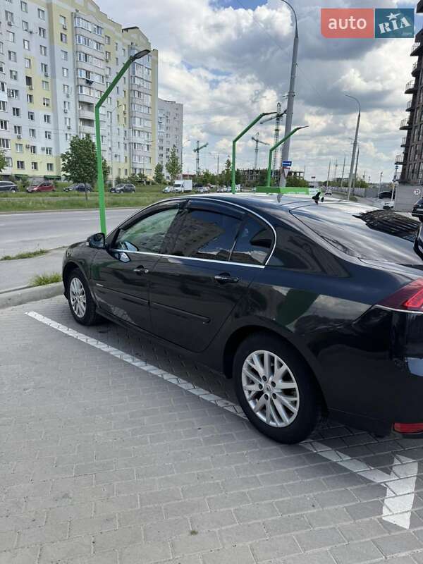 Лифтбек Renault Laguna 2015 в Виннице
