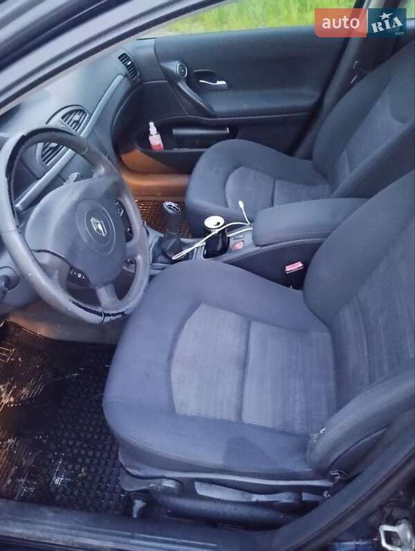 Лифтбек Renault Laguna 2006 в Виннице