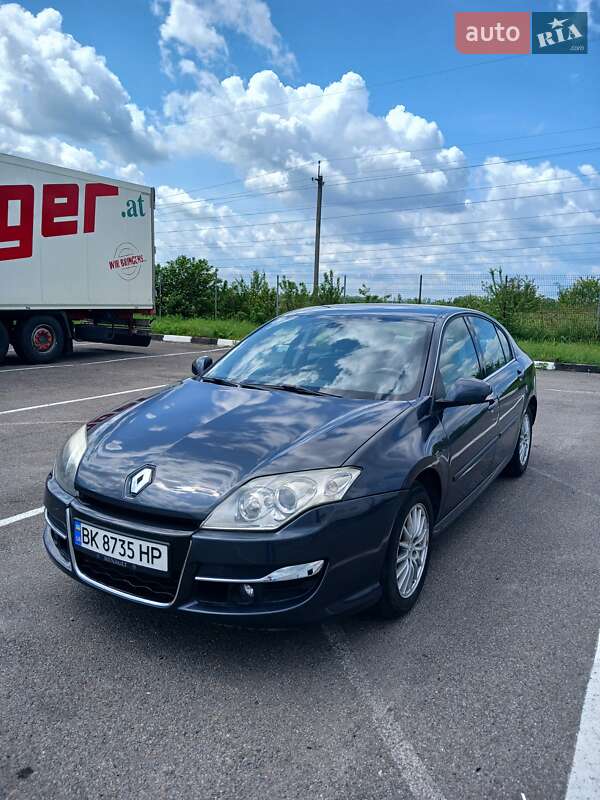Лифтбек Renault Laguna 2011 в Ровно
