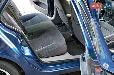 Лифтбек Renault Laguna 2001 в 