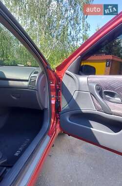 Универсал Renault Laguna 2002 в 