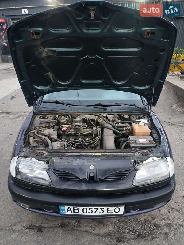 Лифтбек Renault Laguna 1996 в Виннице