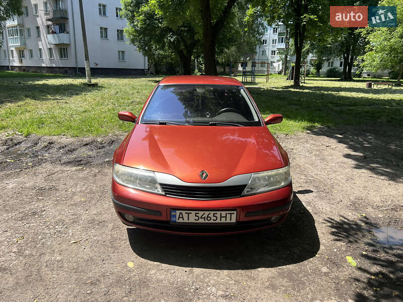 Лифтбек Renault Laguna 2001 в 