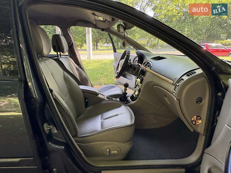 Ліфтбек Renault Laguna 2006 в Одесі