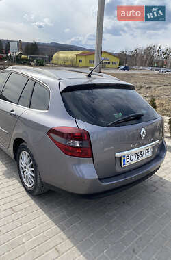 Универсал Renault Laguna 2011 в 