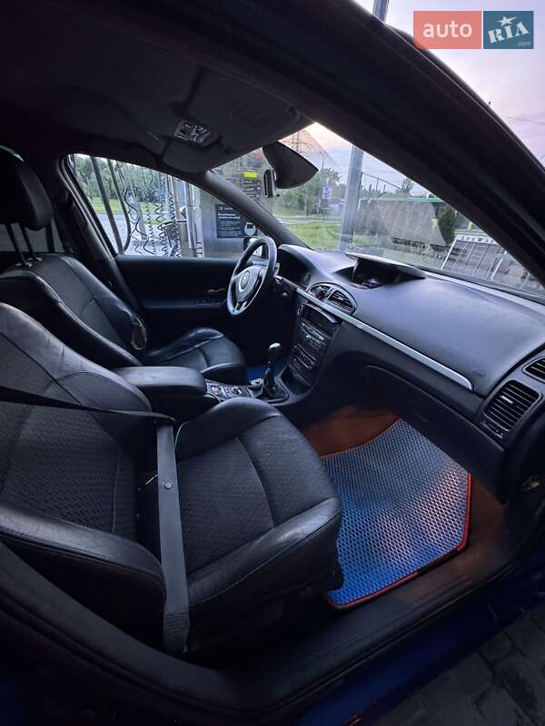 Лифтбек Renault Laguna 2006 в Львове