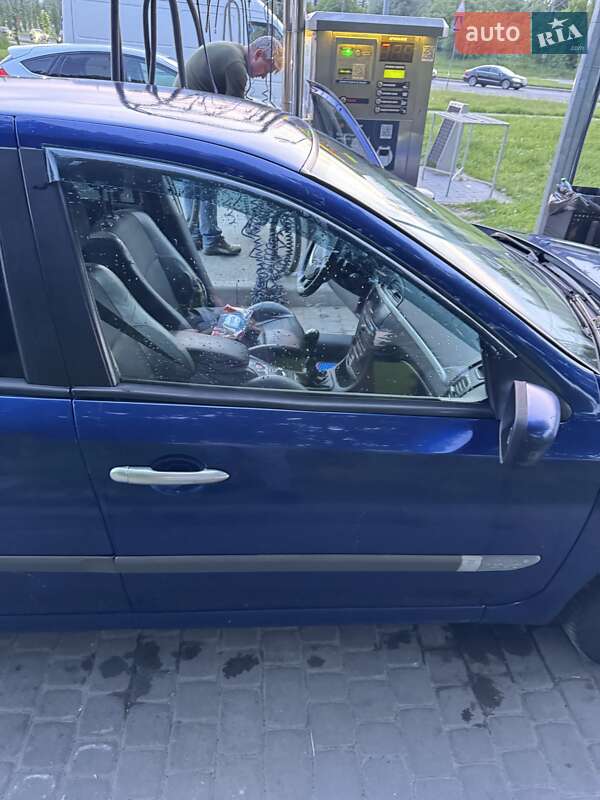 Лифтбек Renault Laguna 2006 в Львове