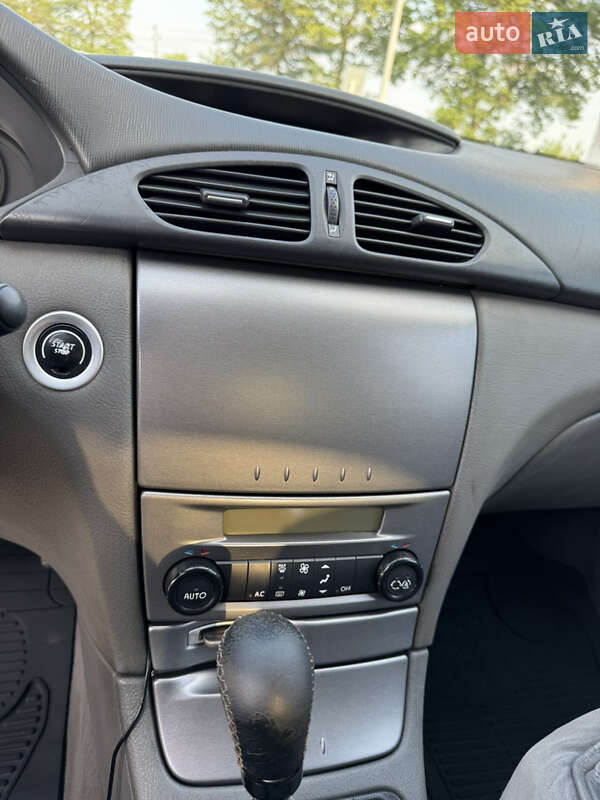 Лифтбек Renault Laguna 2001 в Снятине