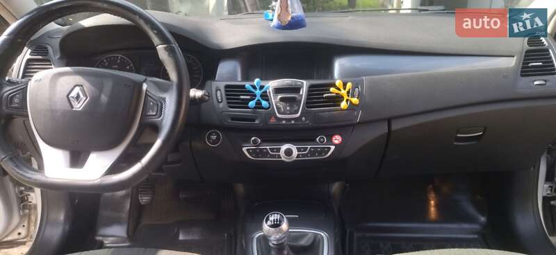 Универсал Renault Laguna 2010 в Бродах