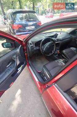 Лифтбек Renault Laguna 2001 в 