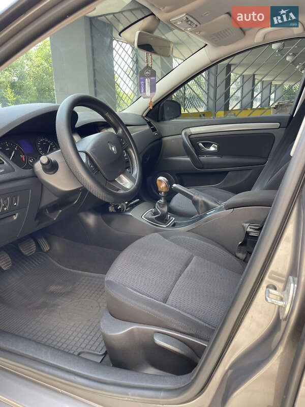 Ліфтбек Renault Laguna 2008 в Шептицькому