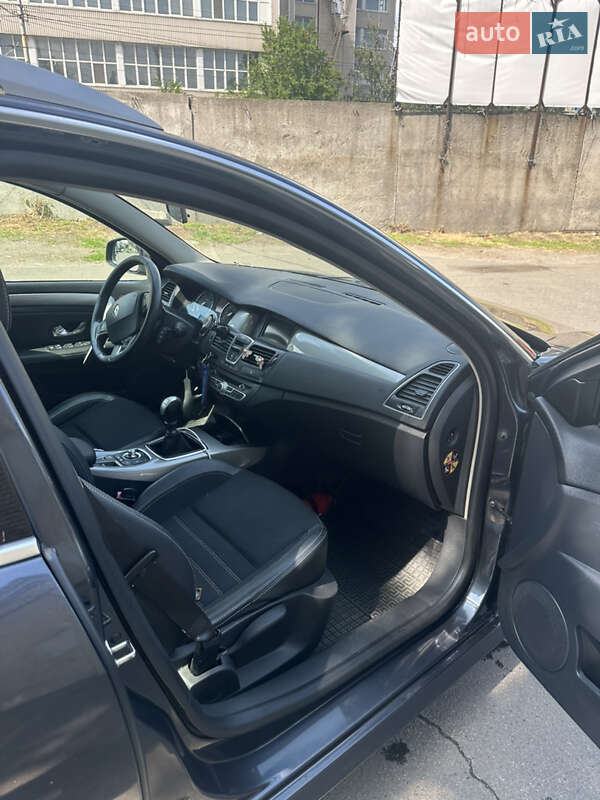 Универсал Renault Laguna 2012 в Киеве