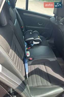 Универсал Renault Laguna 2012 в 