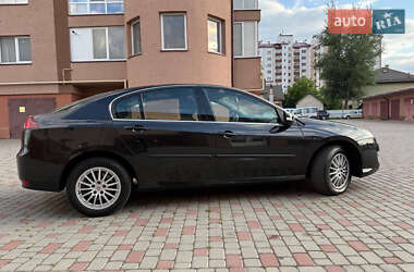 Лифтбек Renault Laguna 2011 в 