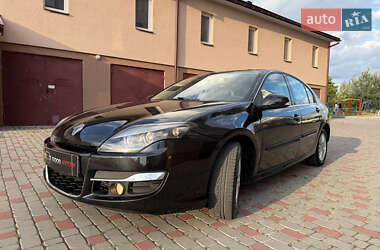 Лифтбек Renault Laguna 2011 в 