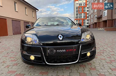 Лифтбек Renault Laguna 2011 в 