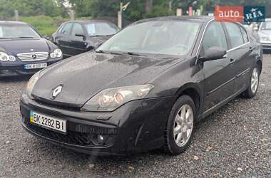 Ліфтбек Renault Laguna 2010 в Рівному