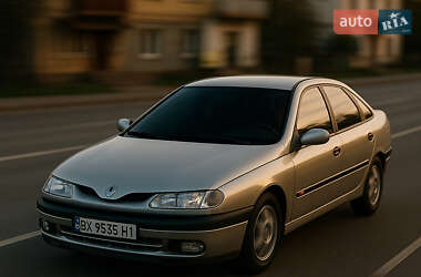 Ліфтбек Renault Laguna 2000 в Красилові