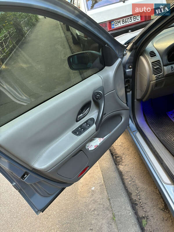 Универсал Renault Laguna 2003 в Сумах