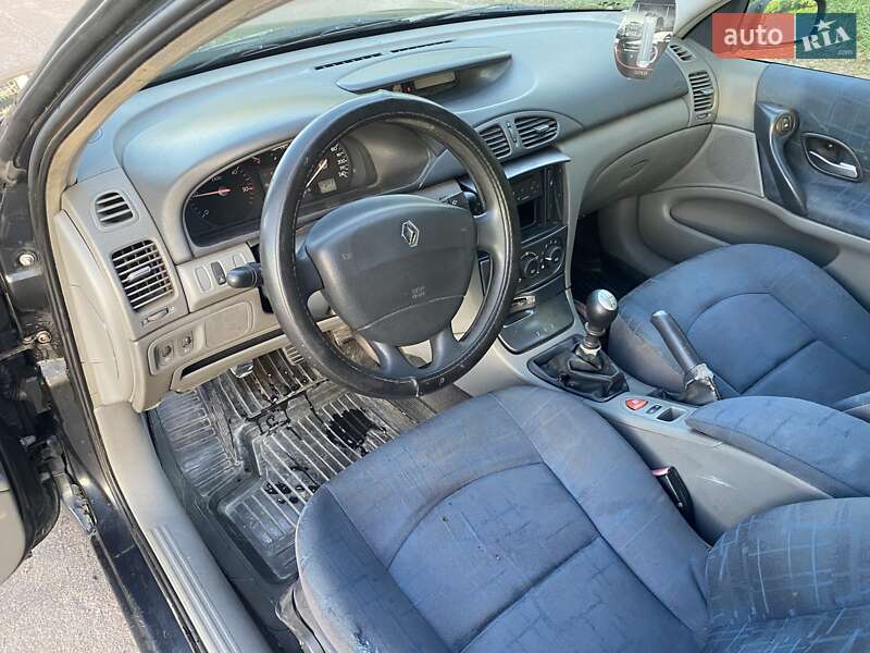 Универсал Renault Laguna 2002 в Олевске