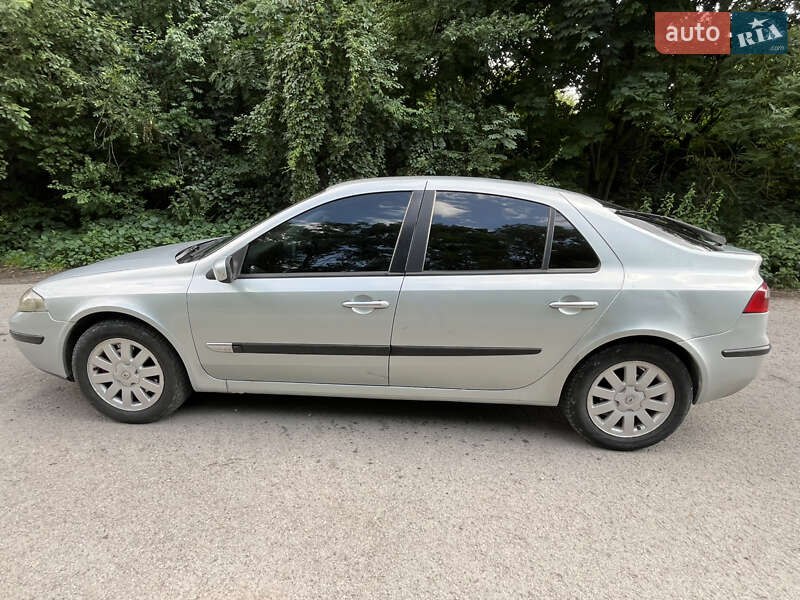 Лифтбек Renault Laguna 2002 в Тернополе