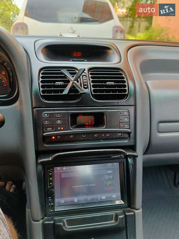 Лифтбек Renault Laguna 1994 в Виннице