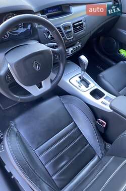 Купе Renault Laguna 2009 в 