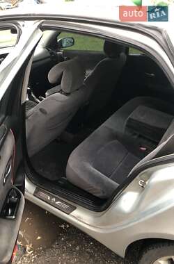 Лифтбек Renault Laguna 2002 в 