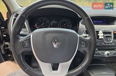 Лифтбек Renault Laguna 2013 в 