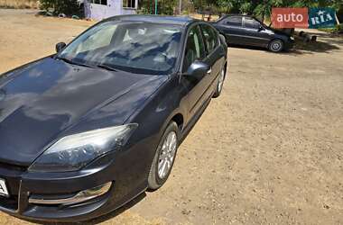 Лифтбек Renault Laguna 2013 в 