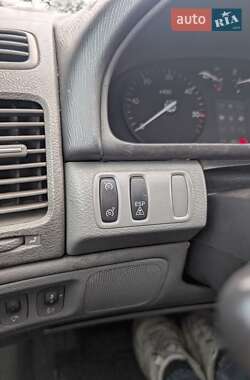 Универсал Renault Laguna 2001 в 