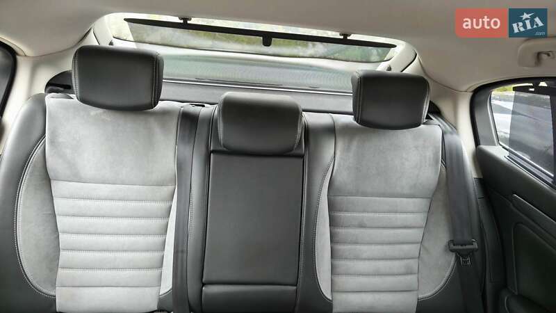 Лифтбек Renault Laguna 2010 в Киеве