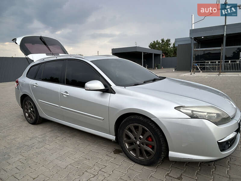 Универсал Renault Laguna 2008 в Александровке
