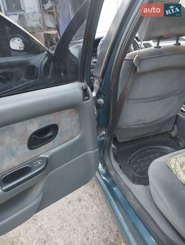 Универсал Renault Laguna 1995 в Днепре