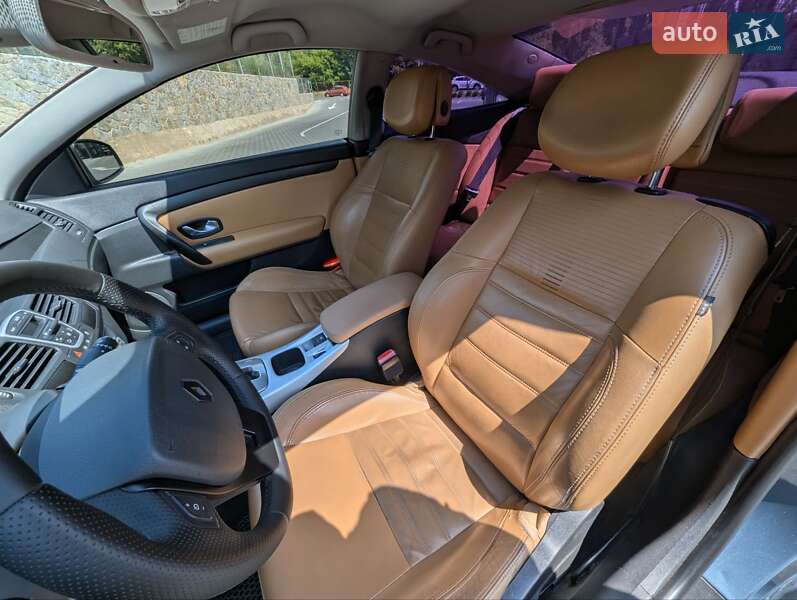 Купе Renault Laguna 2009 в Вінниці